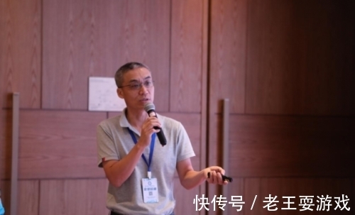 富士康携手14家智能制造企业，共筑智能化转型新生态——开箱机的创新实践与展望